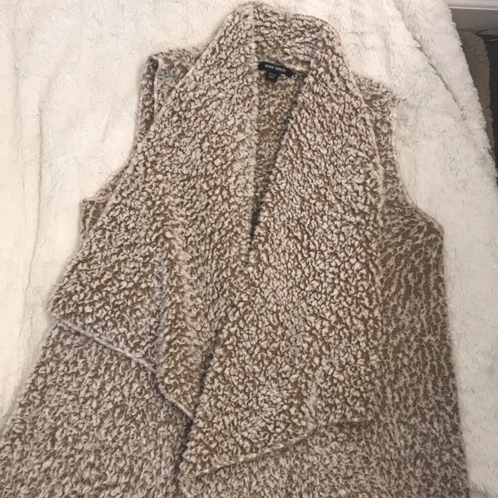 Super soft Sherpa style vest brown and white